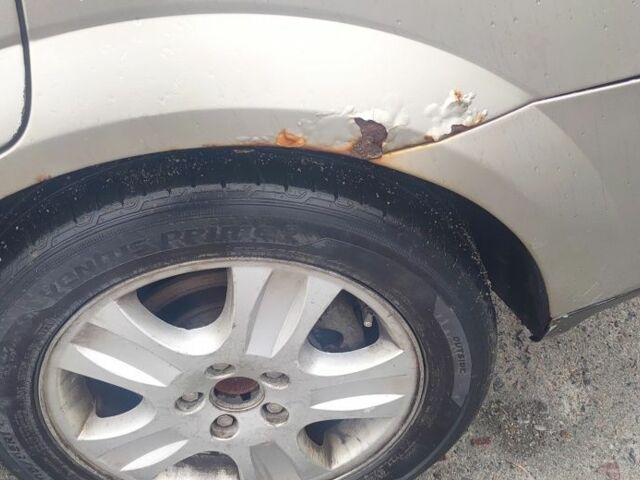 Сірий Форд Мондео, об'ємом двигуна 2 л та пробігом 385 тис. км за 2850 $, фото 6 на Automoto.ua