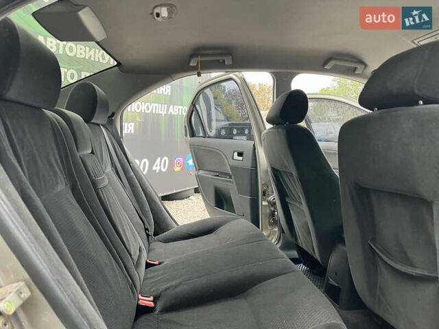 Серый Форд Мондео, объемом двигателя 2 л и пробегом 172 тыс. км за 4300 $, фото 16 на Automoto.ua