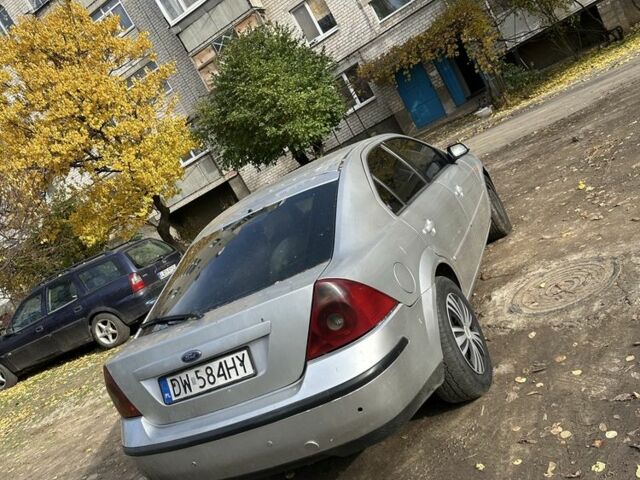 Серый Форд Мондео, объемом двигателя 2 л и пробегом 250 тыс. км за 786 $, фото 5 на Automoto.ua