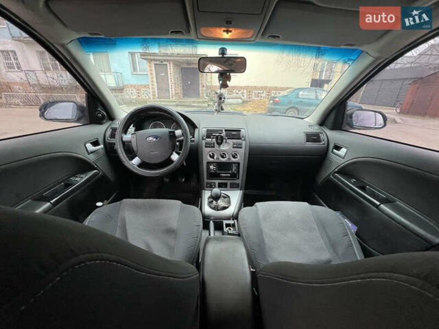 Серый Форд Мондео, объемом двигателя 1.8 л и пробегом 400 тыс. км за 3800 $, фото 13 на Automoto.ua