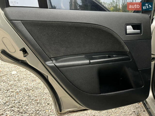 Серый Форд Мондео, объемом двигателя 2 л и пробегом 172 тыс. км за 4300 $, фото 15 на Automoto.ua