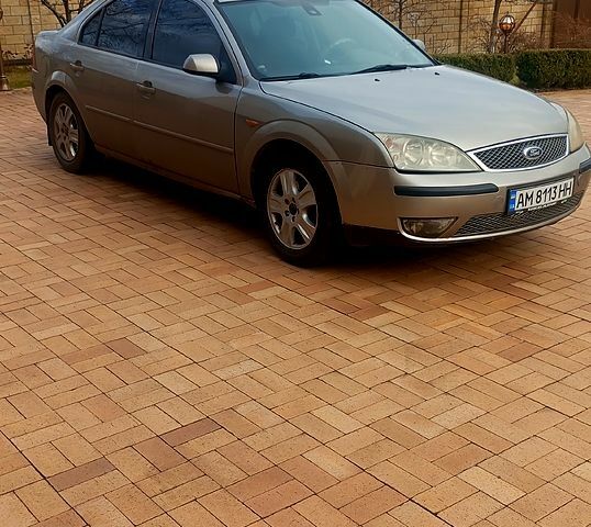 Серый Форд Мондео, объемом двигателя 2 л и пробегом 262 тыс. км за 3200 $, фото 1 на Automoto.ua