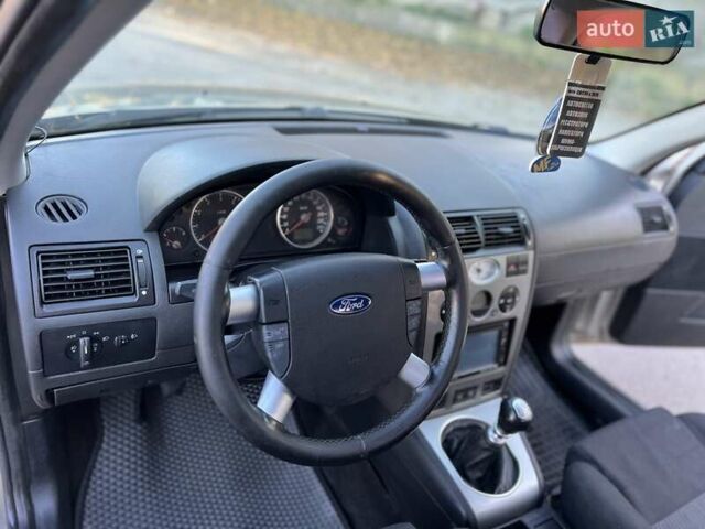 Форд Мондео 2002 в Черновцах на Automoto.ua Серый Форд Мондео, объемом двигателя 1.8 л и пробегом 271 тыс. км за 2600 $, фото 26 на Automoto.ua