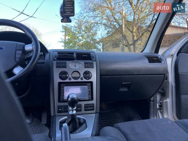 Форд Мондео 2002 в Черновцах на Automoto.ua Серый Форд Мондео, объемом двигателя 1.8 л и пробегом 271 тыс. км за 2600 $, фото 41 на Automoto.ua