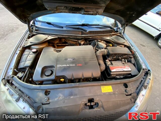 Сірий Форд Мондео, об'ємом двигуна 2 л та пробігом 331 тис. км за 3800 $, фото 10 на Automoto.ua