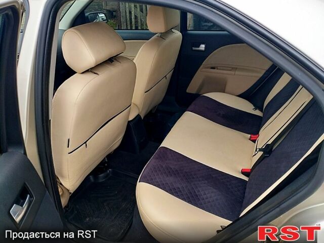 Серый Форд Мондео, объемом двигателя 1.8 л и пробегом 238 тыс. км за 4500 $, фото 9 на Automoto.ua