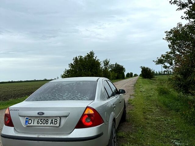 Серый Форд Мондео, объемом двигателя 2 л и пробегом 279 тыс. км за 5500 $, фото 9 на Automoto.ua