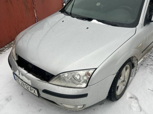 Серый Форд Мондео, объемом двигателя 2 л и пробегом 300 тыс. км за 2963 $, фото 1 на Automoto.ua