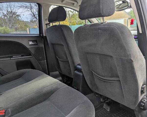 Форд Мондео 2004 в Монастырище на Automoto.ua Серый Форд Мондео, объемом двигателя 2 л и пробегом 287 тыс. км за 4100 $, фото 9 на Automoto.ua