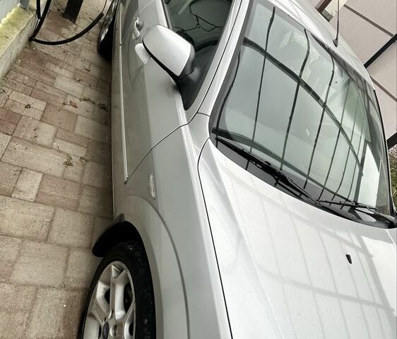 Сірий Форд Мондео, об'ємом двигуна 2 л та пробігом 287 тис. км за 1700 $, фото 1 на Automoto.ua