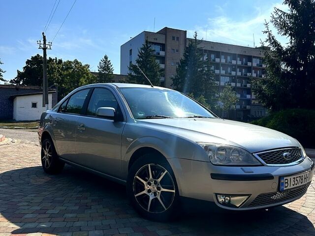Сірий Форд Мондео, об'ємом двигуна 2 л та пробігом 275 тис. км за 4399 $, фото 1 на Automoto.ua