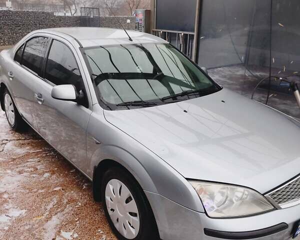 Сірий Форд Мондео, об'ємом двигуна 2.02 л та пробігом 280 тис. км за 3250 $, фото 8 на Automoto.ua