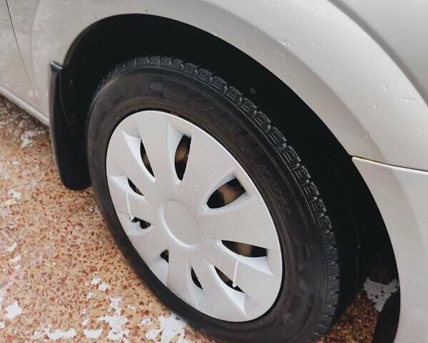 Сірий Форд Мондео, об'ємом двигуна 2.02 л та пробігом 280 тис. км за 3250 $, фото 7 на Automoto.ua