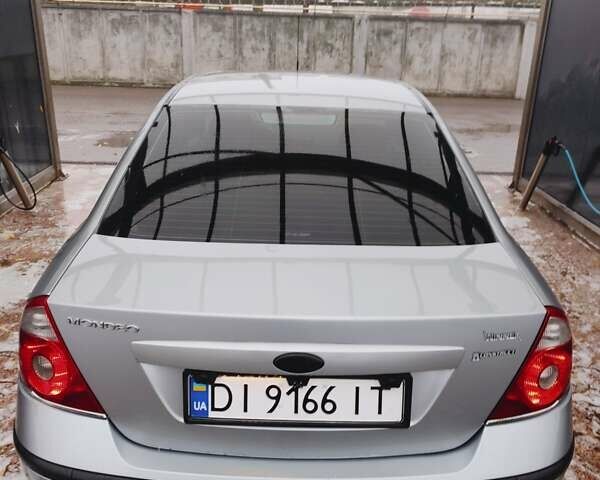 Сірий Форд Мондео, об'ємом двигуна 2.02 л та пробігом 280 тис. км за 3250 $, фото 9 на Automoto.ua