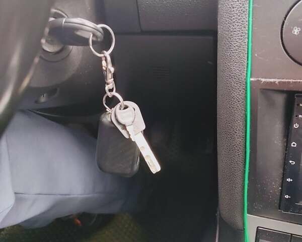 Сірий Форд Мондео, об'ємом двигуна 2.02 л та пробігом 280 тис. км за 3250 $, фото 21 на Automoto.ua