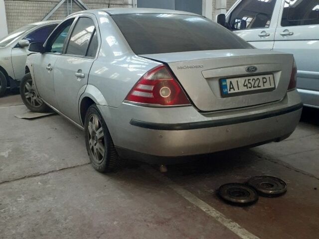 Сірий Форд Мондео, об'ємом двигуна 2 л та пробігом 300 тис. км за 1350 $, фото 1 на Automoto.ua