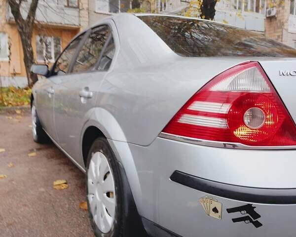 Сірий Форд Мондео, об'ємом двигуна 2.02 л та пробігом 280 тис. км за 3250 $, фото 13 на Automoto.ua