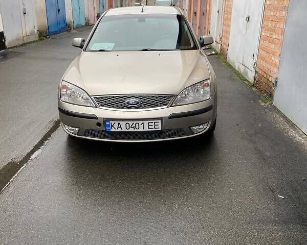 Серый Форд Мондео, объемом двигателя 1.8 л и пробегом 203 тыс. км за 4800 $, фото 1 на Automoto.ua
