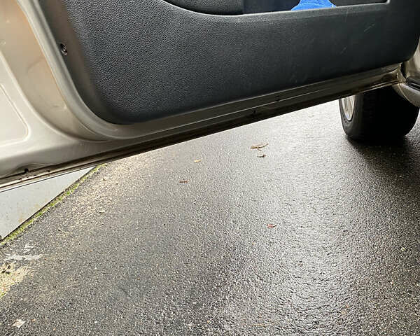 Сірий Форд Мондео, об'ємом двигуна 1.8 л та пробігом 203 тис. км за 3900 $, фото 12 на Automoto.ua