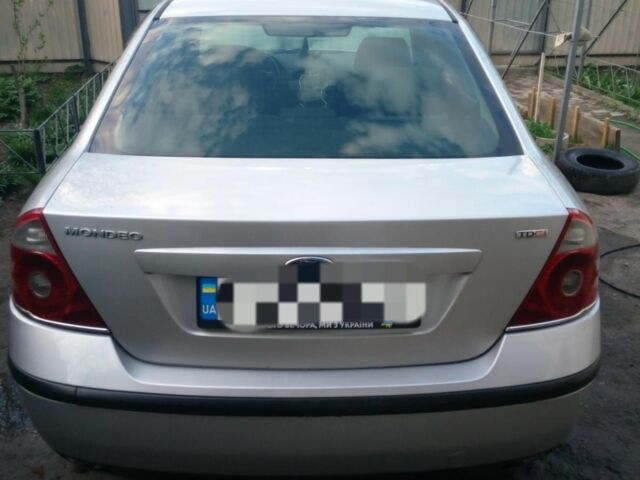 Серый Форд Мондео, объемом двигателя 2 л и пробегом 300 тыс. км за 3500 $, фото 1 на Automoto.ua