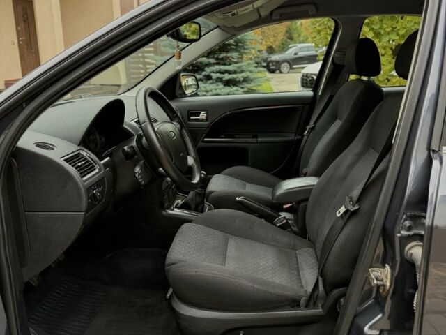 Сірий Форд Мондео, об'ємом двигуна 2 л та пробігом 261 тис. км за 4200 $, фото 11 на Automoto.ua