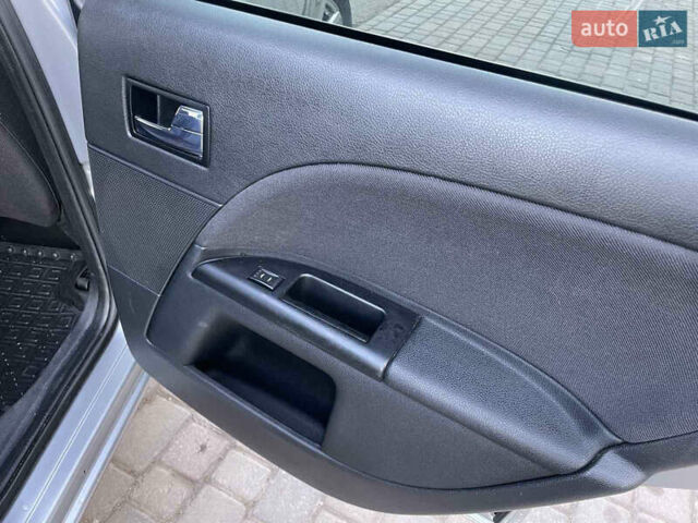 Серый Форд Мондео, объемом двигателя 2 л и пробегом 174 тыс. км за 5500 $, фото 11 на Automoto.ua