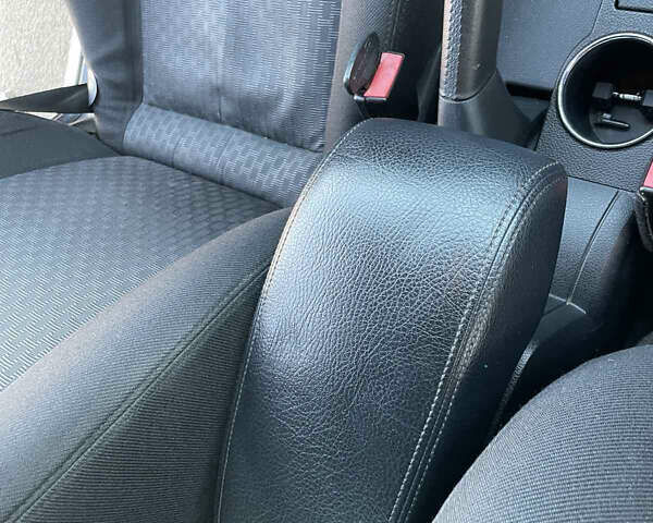 Серый Форд Мондео, объемом двигателя 2 л и пробегом 174 тыс. км за 5500 $, фото 14 на Automoto.ua