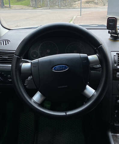 Серый Форд Мондео, объемом двигателя 2 л и пробегом 440 тыс. км за 3650 $, фото 11 на Automoto.ua