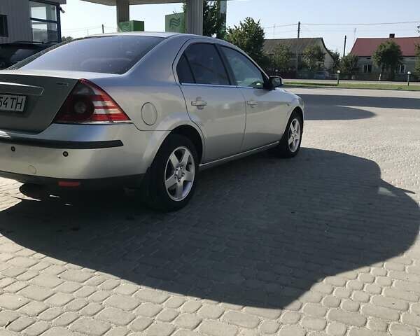 Серый Форд Мондео, объемом двигателя 2 л и пробегом 296 тыс. км за 4500 $, фото 8 на Automoto.ua