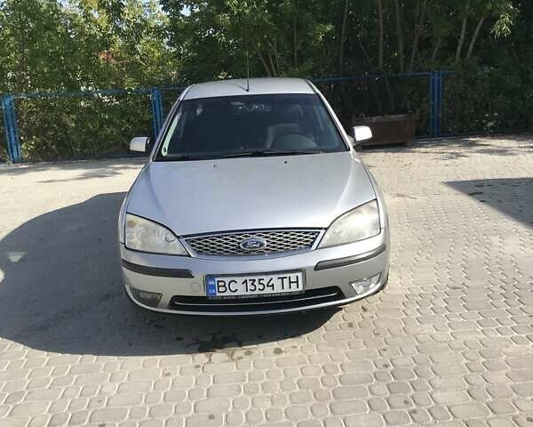 Серый Форд Мондео, объемом двигателя 2 л и пробегом 296 тыс. км за 4500 $, фото 4 на Automoto.ua