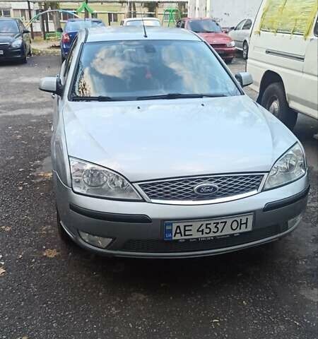Серый Форд Мондео, объемом двигателя 1.8 л и пробегом 210 тыс. км за 5500 $, фото 4 на Automoto.ua