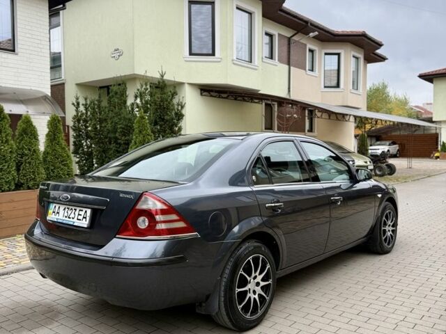 Сірий Форд Мондео, об'ємом двигуна 2 л та пробігом 261 тис. км за 4200 $, фото 4 на Automoto.ua