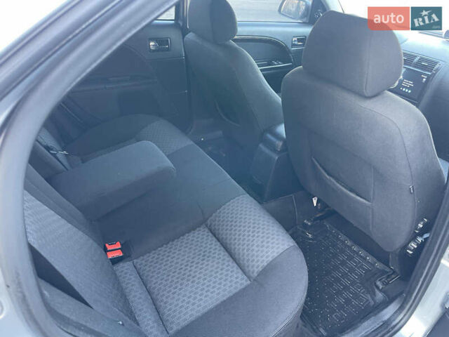 Серый Форд Мондео, объемом двигателя 2 л и пробегом 174 тыс. км за 5500 $, фото 10 на Automoto.ua