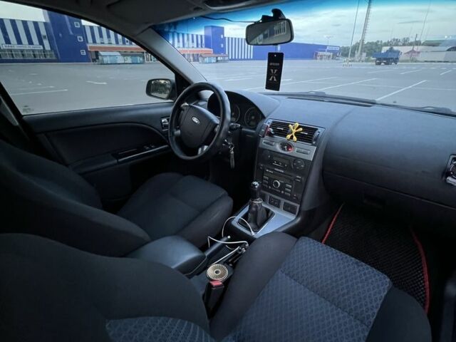 Форд Мондео 2006 в Сумах на Automoto.ua Серый Форд Мондео, объемом двигателя 2 л и пробегом 149 тыс. км за 5700 $, фото 7 на Automoto.ua