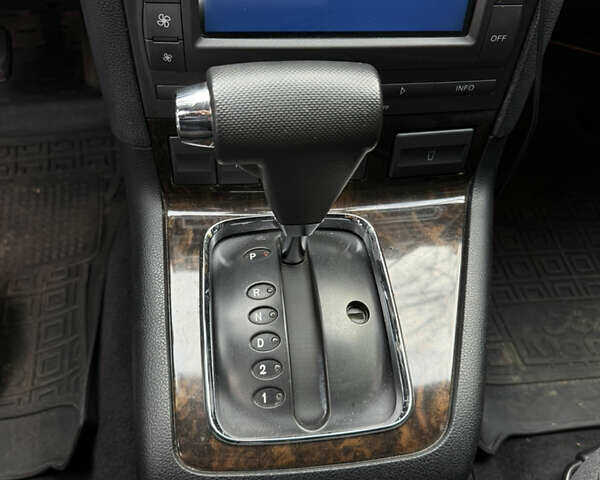 Серый Форд Мондео, объемом двигателя 2 л и пробегом 208 тыс. км за 4500 $, фото 10 на Automoto.ua