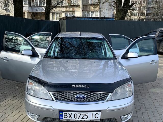 Серый Форд Мондео, объемом двигателя 2 л и пробегом 221 тыс. км за 3200 $, фото 8 на Automoto.ua