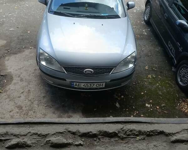 Серый Форд Мондео, объемом двигателя 1.8 л и пробегом 210 тыс. км за 5500 $, фото 2 на Automoto.ua