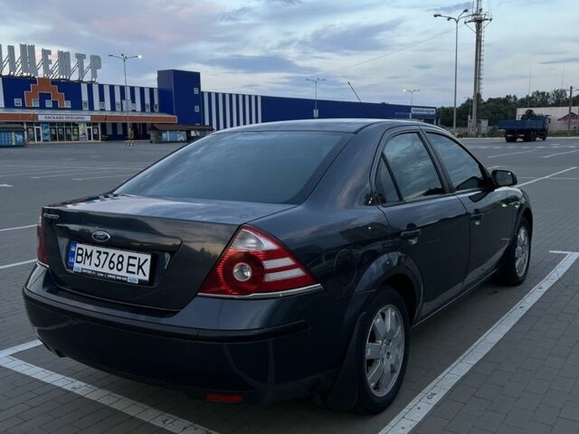 Сірий Форд Мондео, об'ємом двигуна 2 л та пробігом 150 тис. км за 4800 $, фото 4 на Automoto.ua