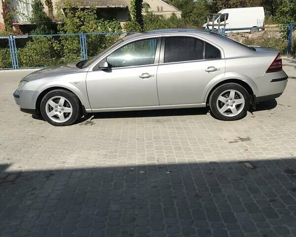 Серый Форд Мондео, объемом двигателя 2 л и пробегом 296 тыс. км за 4500 $, фото 3 на Automoto.ua