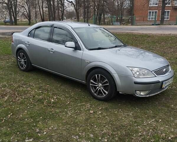 Серый Форд Мондео, объемом двигателя 1.99 л и пробегом 437 тыс. км за 3600 $, фото 6 на Automoto.ua