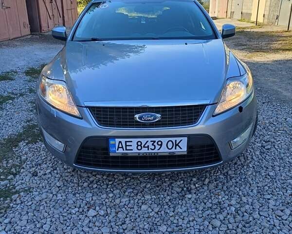 Сірий Форд Мондео, об'ємом двигуна 1.8 л та пробігом 220 тис. км за 6000 $, фото 16 на Automoto.ua