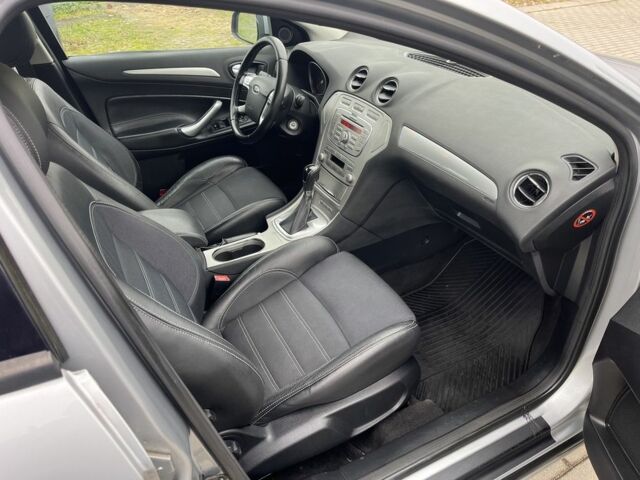 Серый Форд Мондео, объемом двигателя 2 л и пробегом 280 тыс. км за 3259 $, фото 6 на Automoto.ua