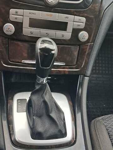 Серый Форд Мондео, объемом двигателя 2.3 л и пробегом 235 тыс. км за 6200 $, фото 16 на Automoto.ua