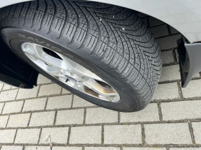 Серый Форд Мондео, объемом двигателя 2 л и пробегом 280 тыс. км за 3259 $, фото 4 на Automoto.ua