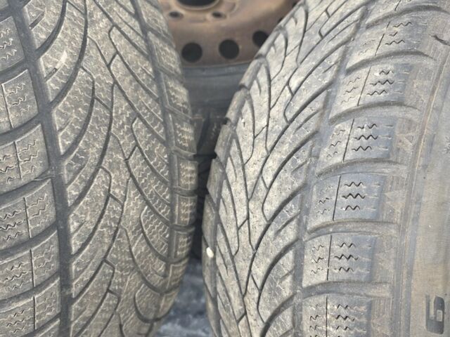 Серый Форд Мондео, объемом двигателя 1.8 л и пробегом 300 тыс. км за 4592 $, фото 5 на Automoto.ua