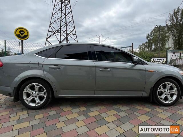 Серый Форд Мондео, объемом двигателя 2 л и пробегом 291 тыс. км за 6600 $, фото 7 на Automoto.ua
