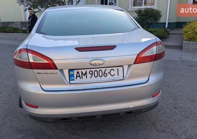Сірий Форд Мондео, об'ємом двигуна 2 л та пробігом 313 тис. км за 4000 $, фото 9 на Automoto.ua