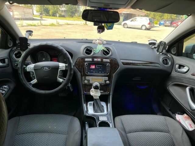 Серый Форд Мондео, объемом двигателя 2.3 л и пробегом 240 тыс. км за 7650 $, фото 7 на Automoto.ua