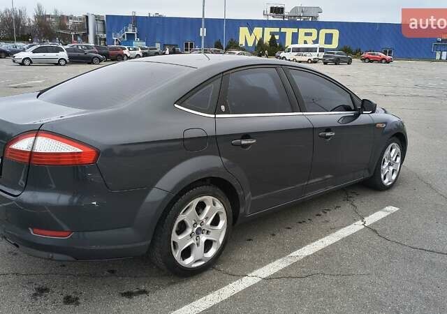 Серый Форд Мондео, объемом двигателя 2.3 л и пробегом 238 тыс. км за 5900 $, фото 7 на Automoto.ua