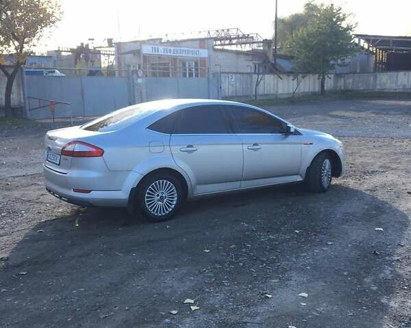 Сірий Форд Мондео, об'ємом двигуна 2.5 л та пробігом 210 тис. км за 6999 $, фото 1 на Automoto.ua